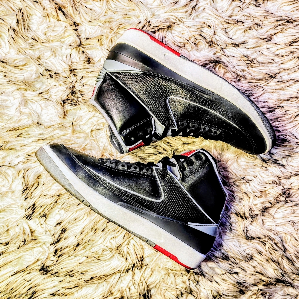 Nike‎ Air Jordan 2 Retro Black Cement Men's Size 10.5